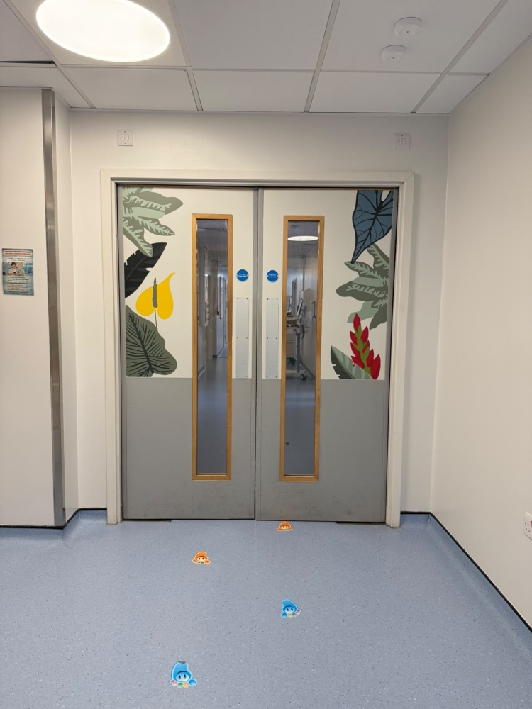 childrens-ward-doors.jpeg