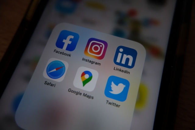 LinkedIn Algorithms - How to use it to improve your reach